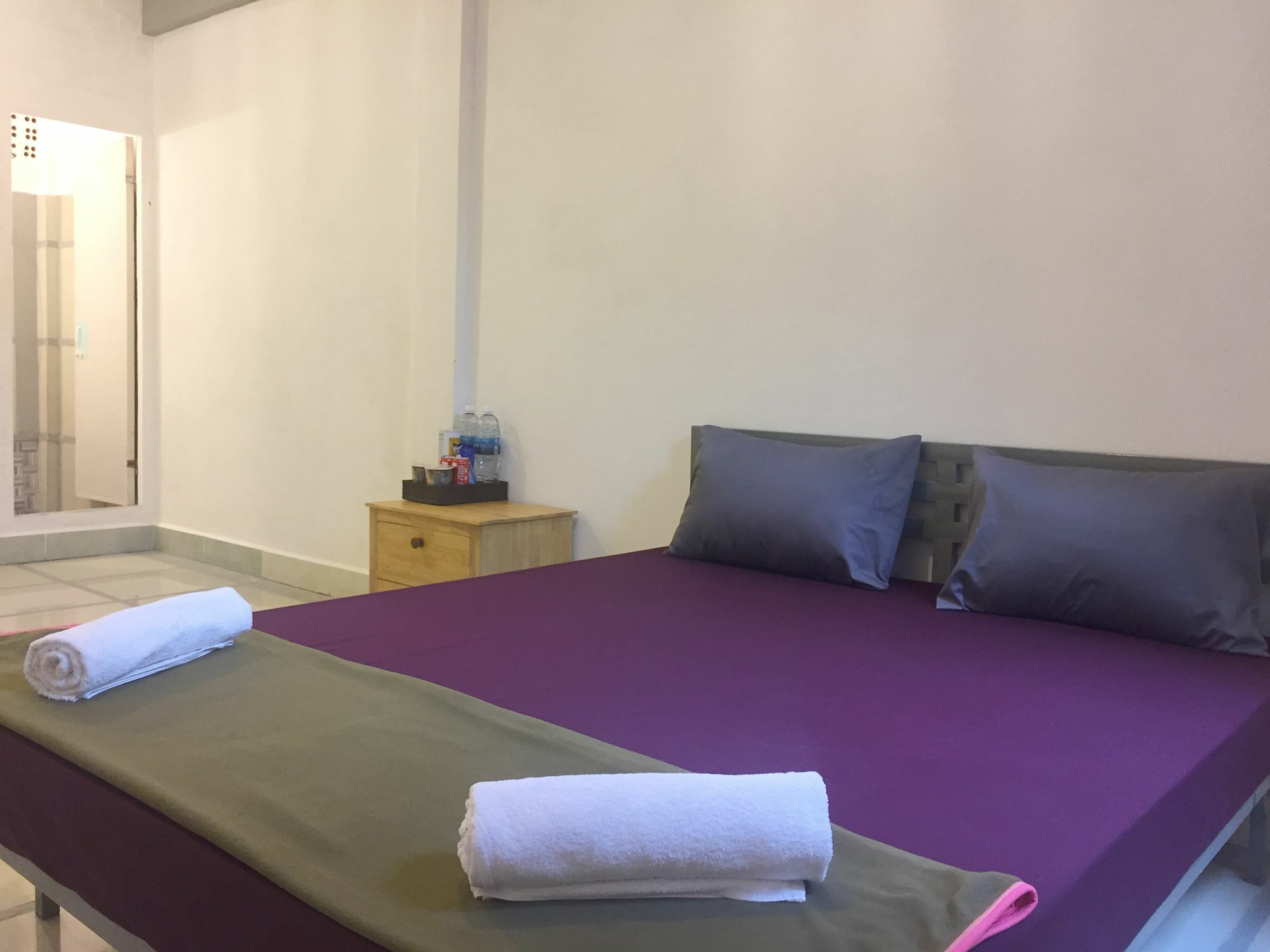 Sevenstars Hostel Sihanoukville Bagian luar foto